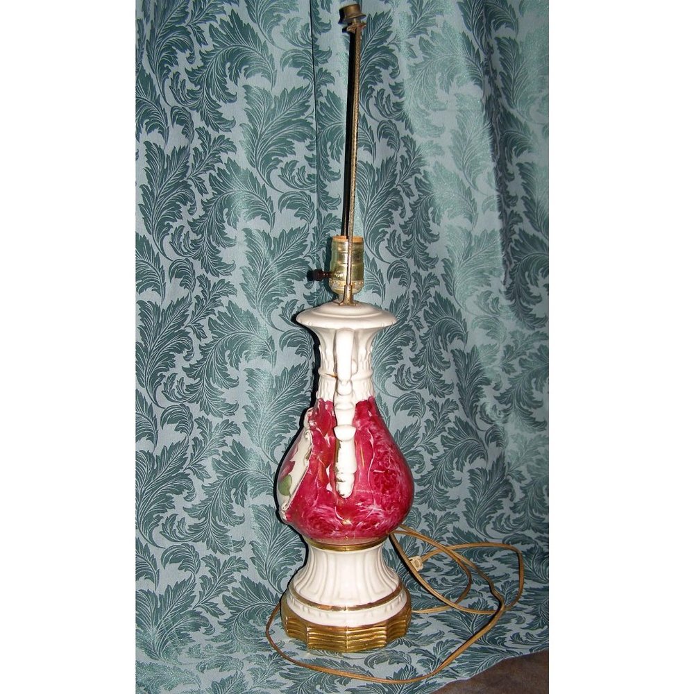 💡 RARE Working Antique 1940s Victorian Style Ceramic Rose Urn LAMP BASE by… - Picture 9 of 13